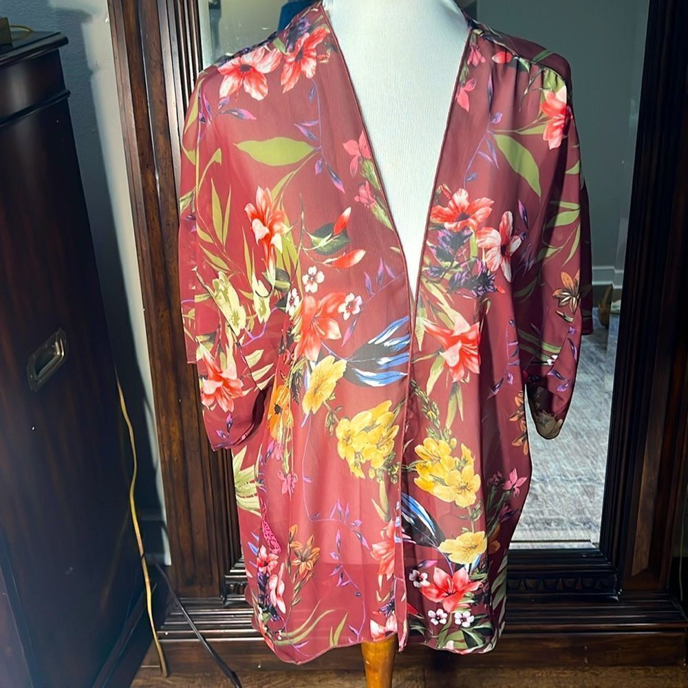 NWT EMORY PARK Kimono Size Medium. WT214